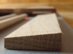 Chambranle contemporain en chêne , section 6 x 33 mm