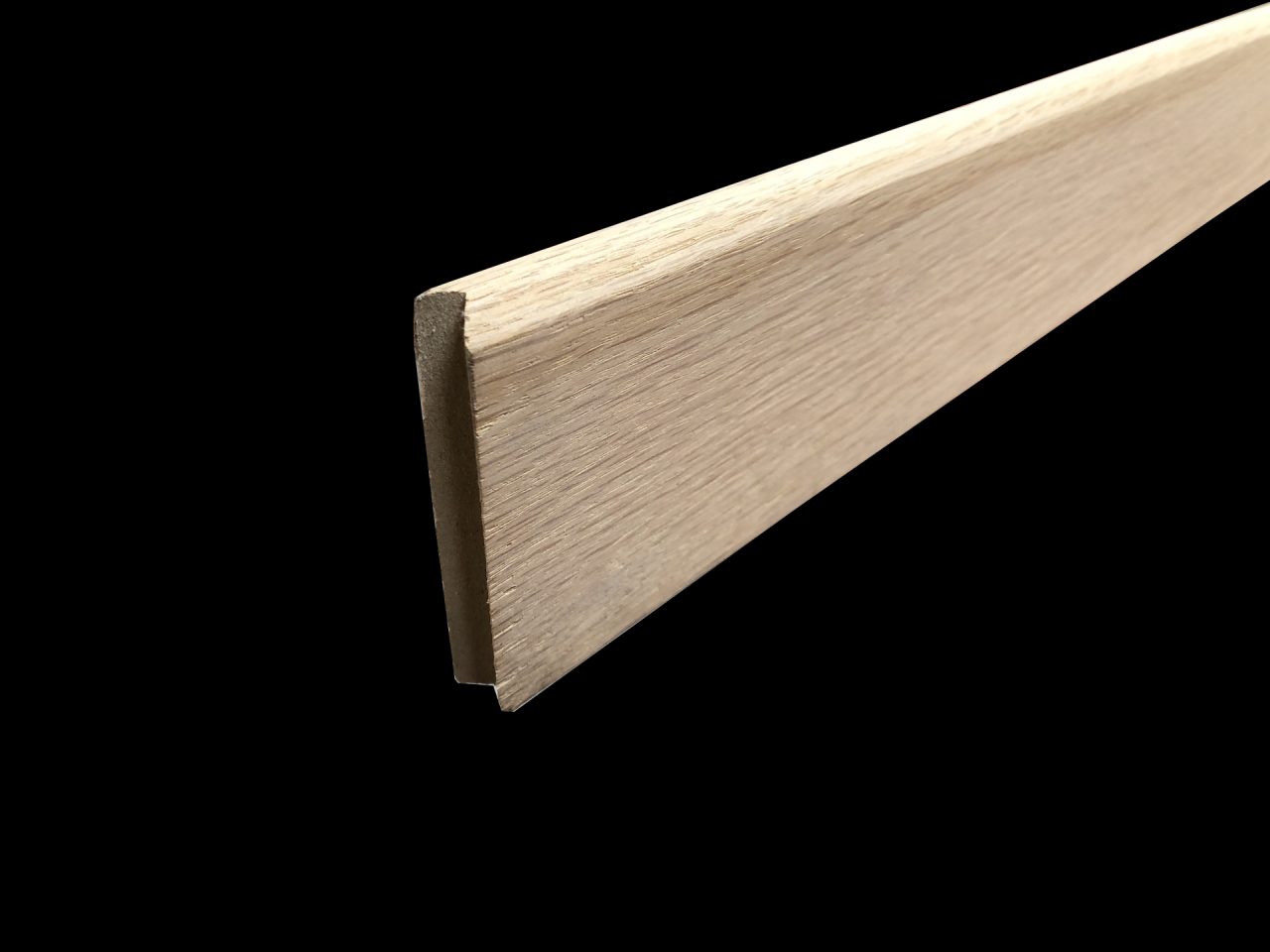 Plinthe placage chêne 13 x 70 bord arrondi