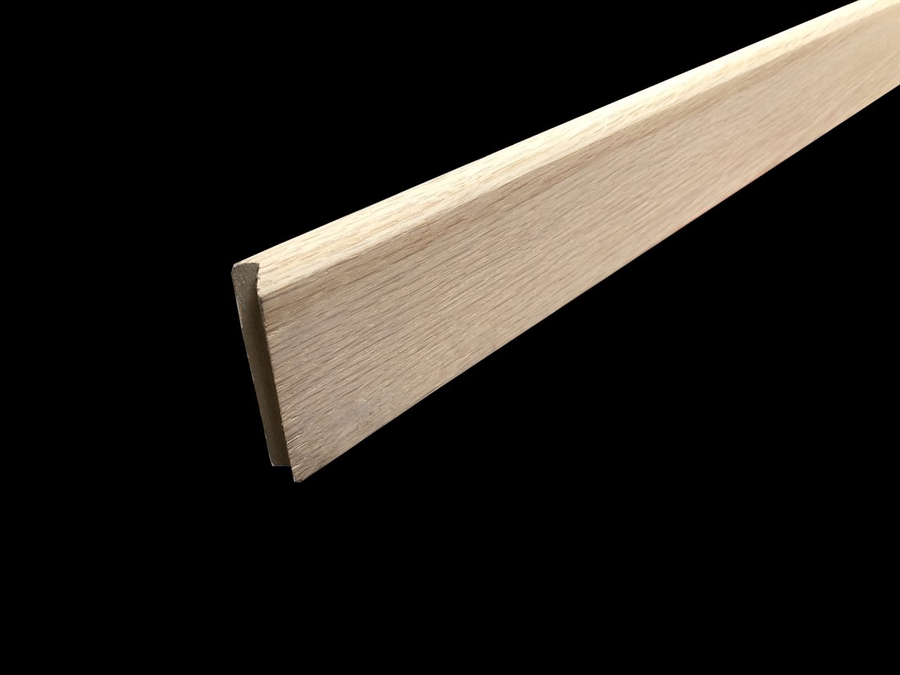 Plinthe placage chêne 13 x 70 bord arrondi
