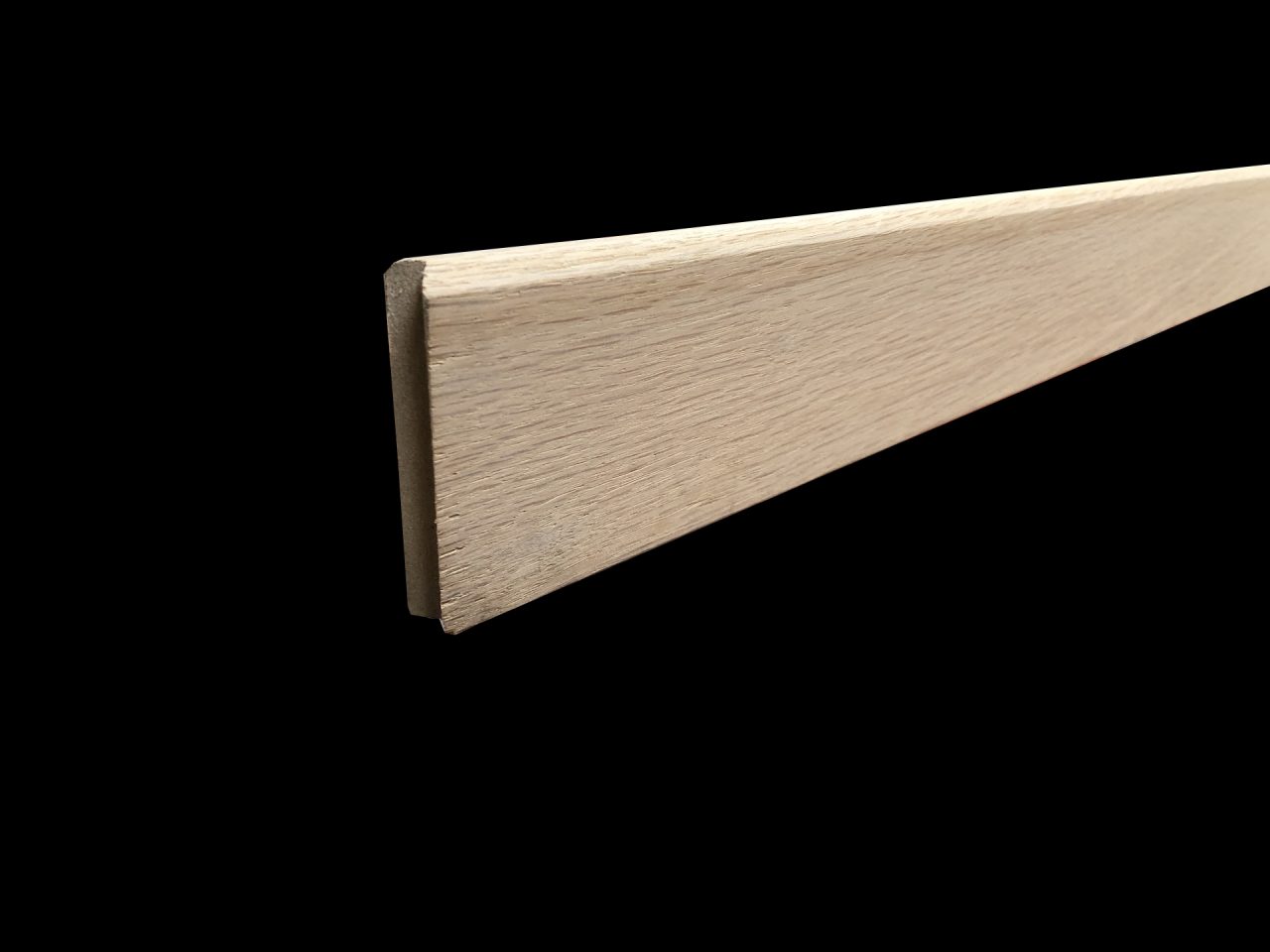 Plinthe placage chêne 13 x 70 bord arrondi