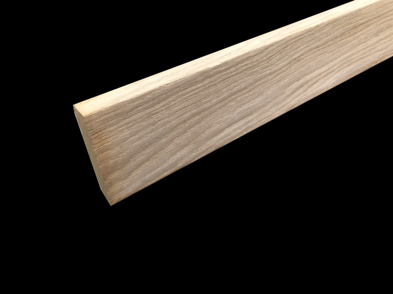 Plinthe placage chêne 13 x 70 bord carré