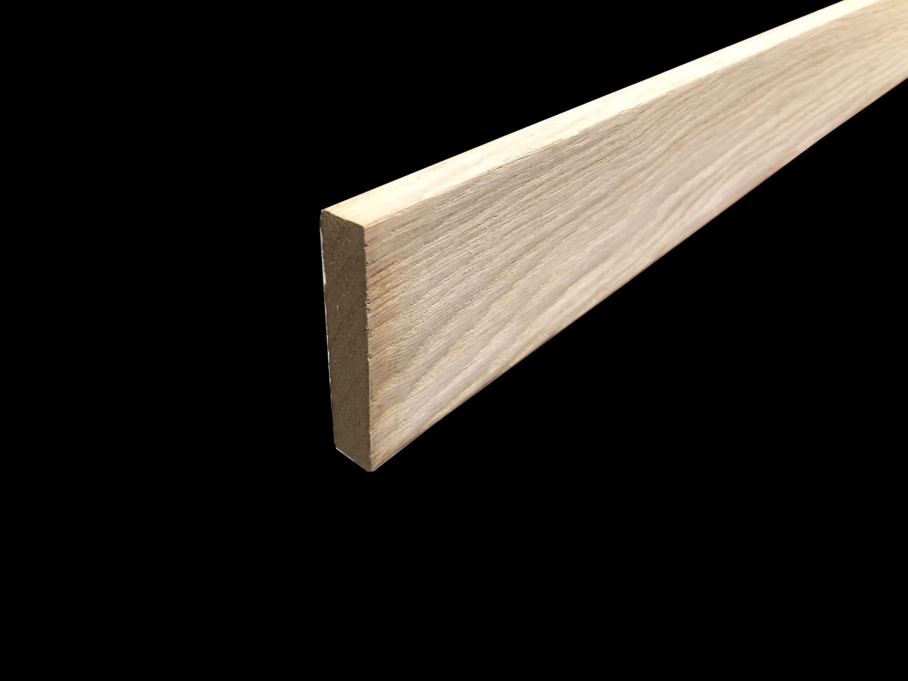 Plinthe placage chêne 13 x 70 bord carré