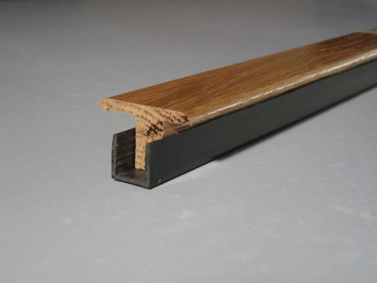 Guide - Comment réaliser une jonction parquet carrelage