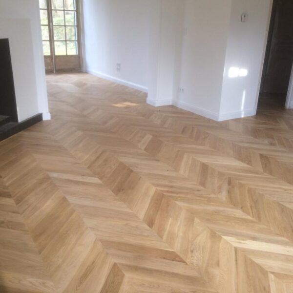 Chantier d'un parquet point de Hongrie