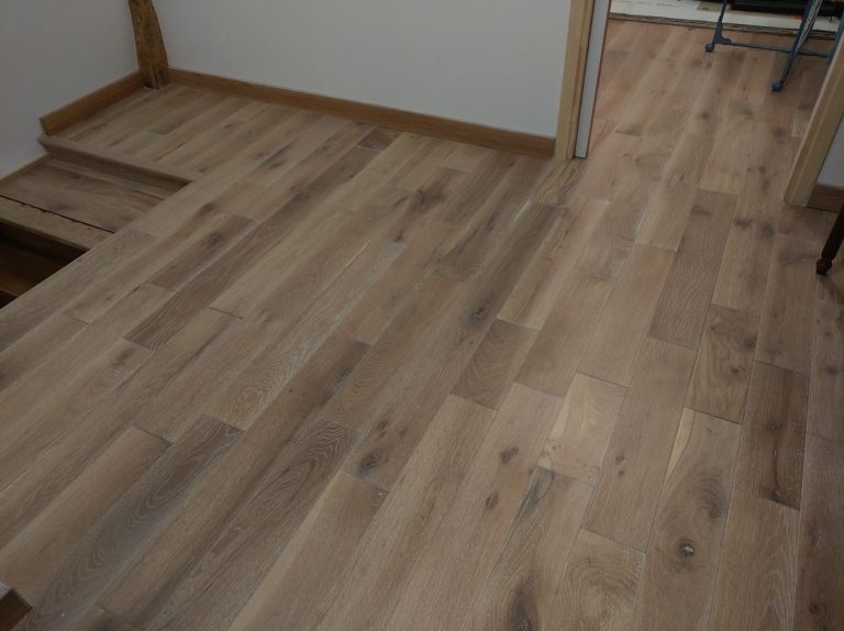 parquet chene massif cérusé blanc