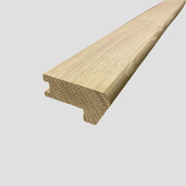 Nez de marche en chene massif 28 x 50 mm