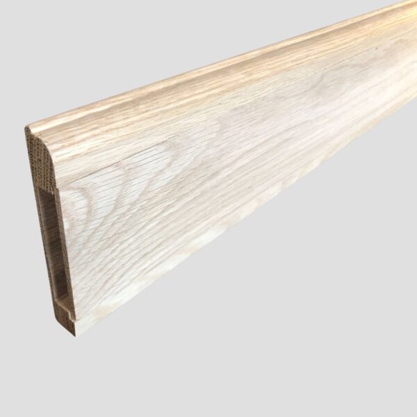 plinthe électrique en chêne massif