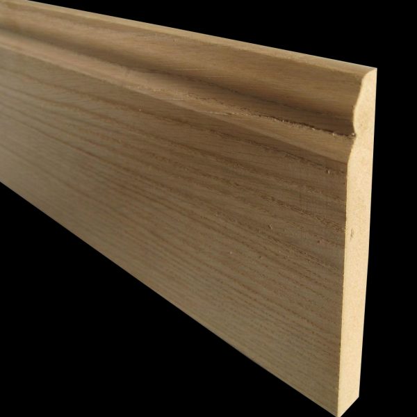 plinthe moulurée en placage chene