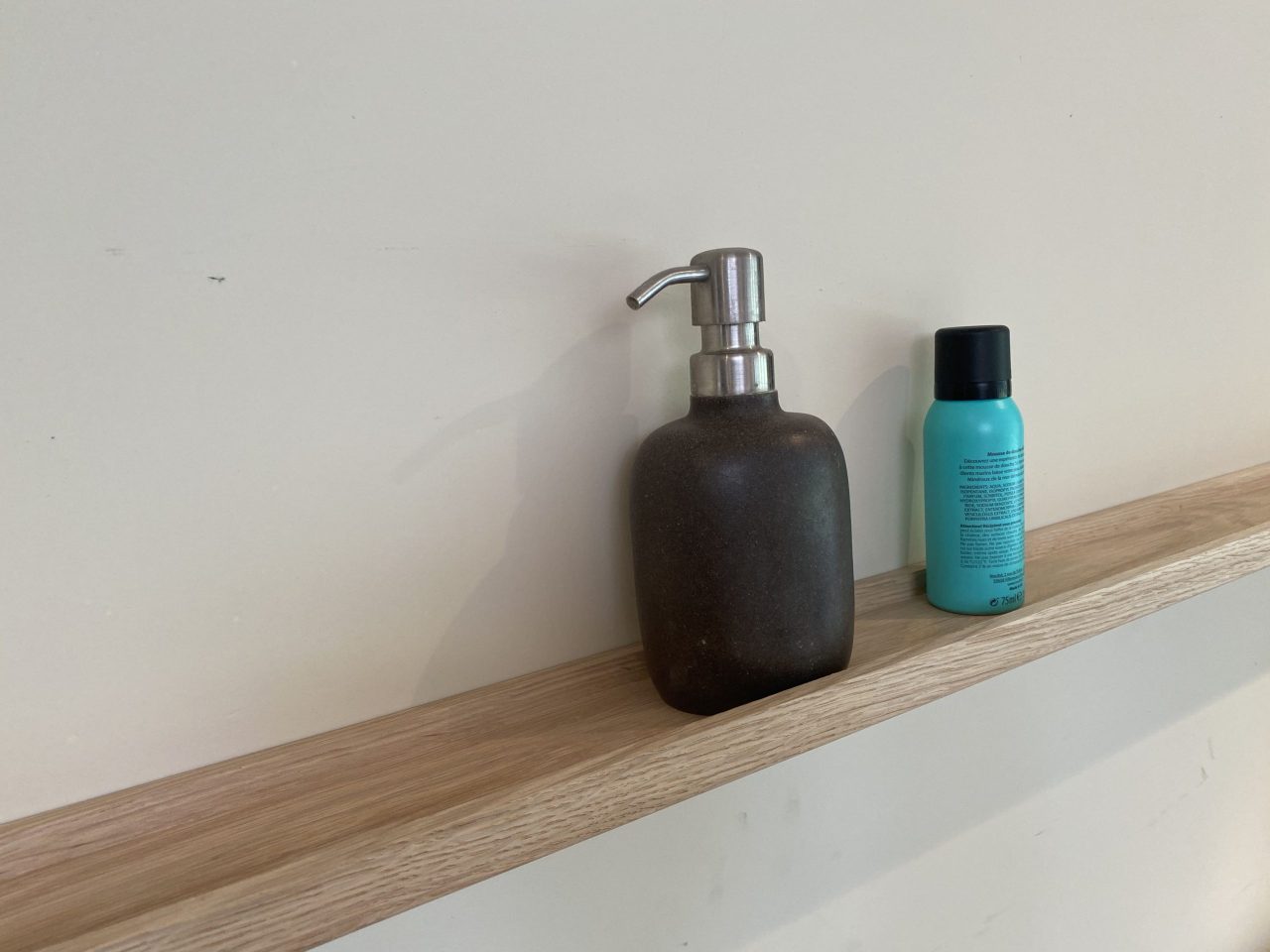 etagere bois avec rebords