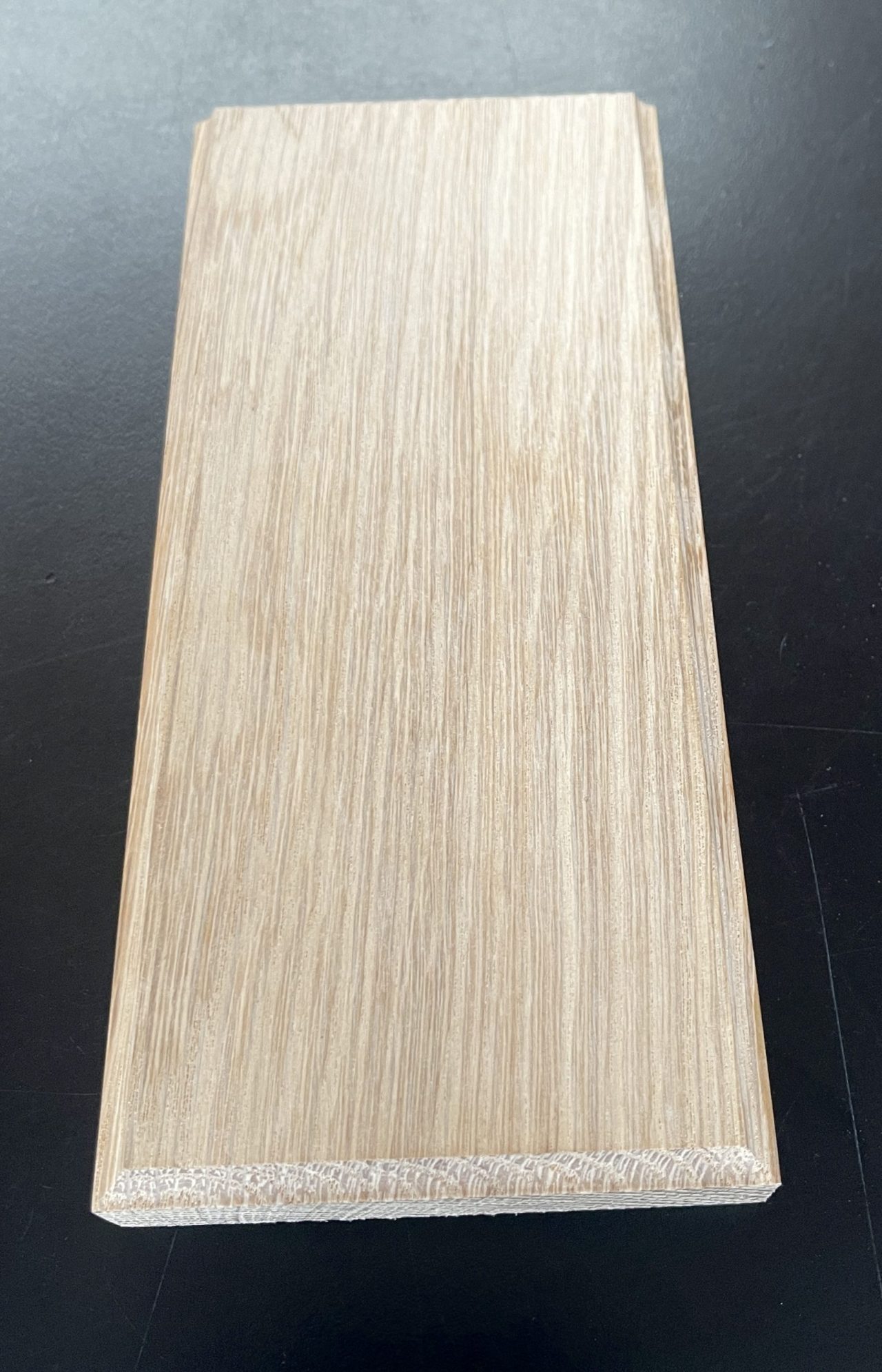 sabot de plinthe chêne