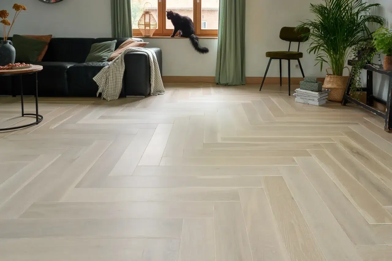 Parquet Bâton rompus - Chêne massif - Salin - 18 x 125 mm – Image 1