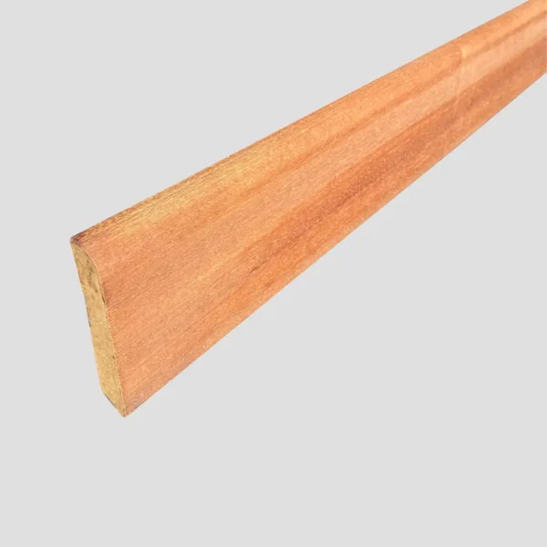 plinthe en placage sapelli