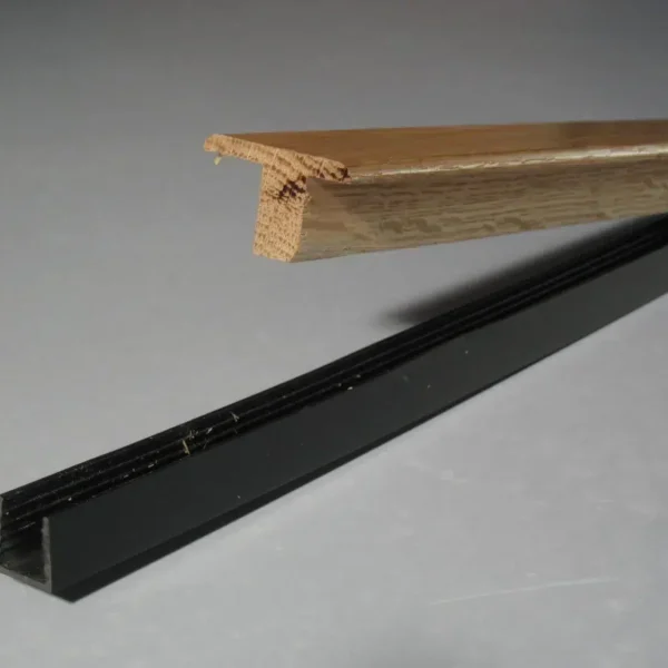 Profil U PVC pour barre de jonction à clipser