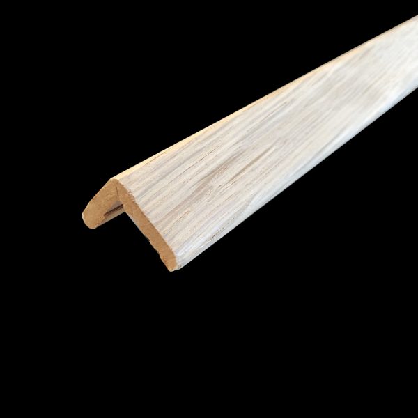 baguette d'angle placage chene 27 x 27 mm