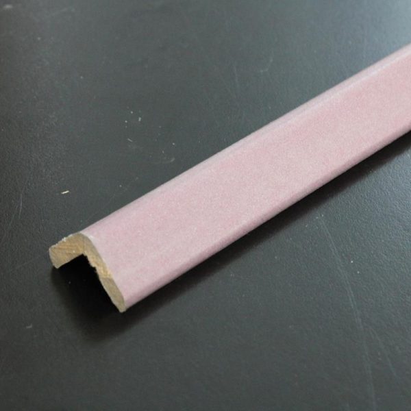 baguette d'angle violet aubergine