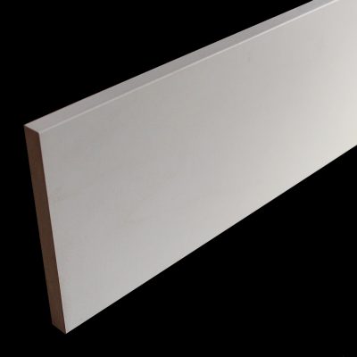 plinthe 16 x 150décor blanc bord carré