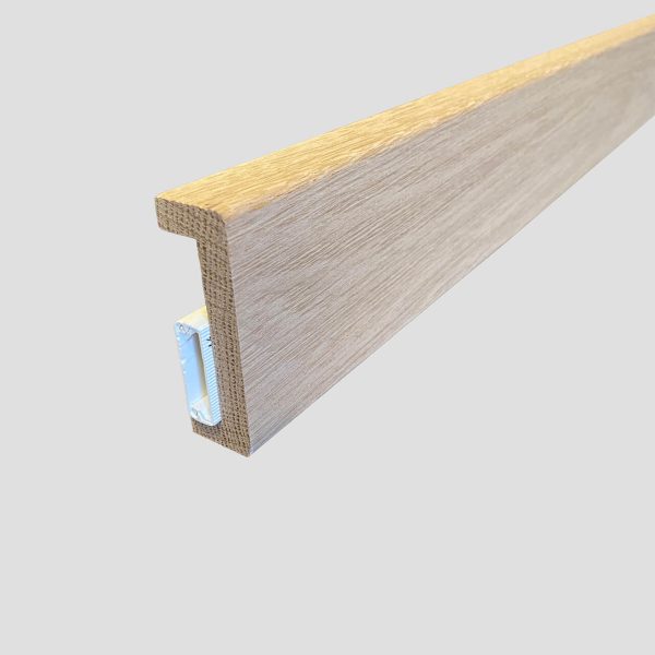 plinthe électrique chêne massif 22x68mm