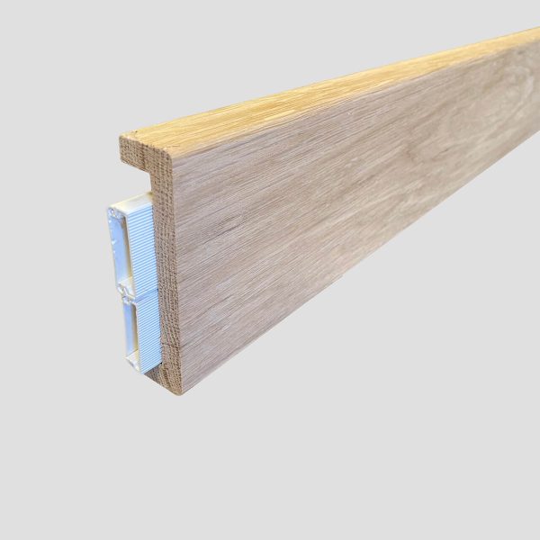 plinthe électrique chêne massif 22x88mm