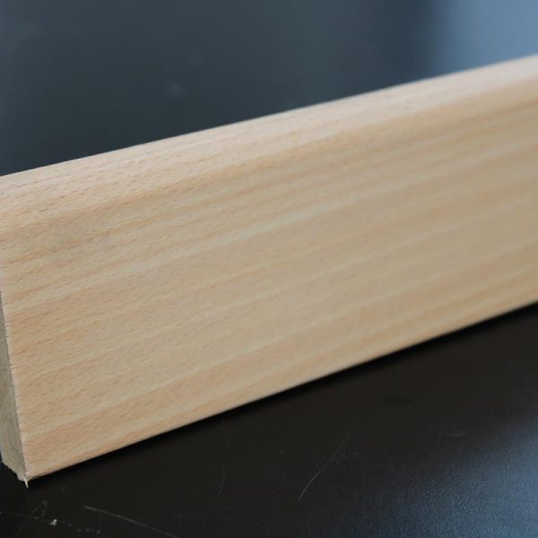 plinthe placage hetre